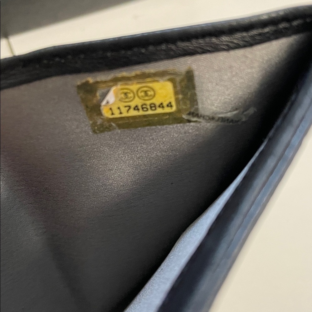Authentic CHANEL Camellia Black Lambskin Double-hook Wallet - Picture 9 of 16